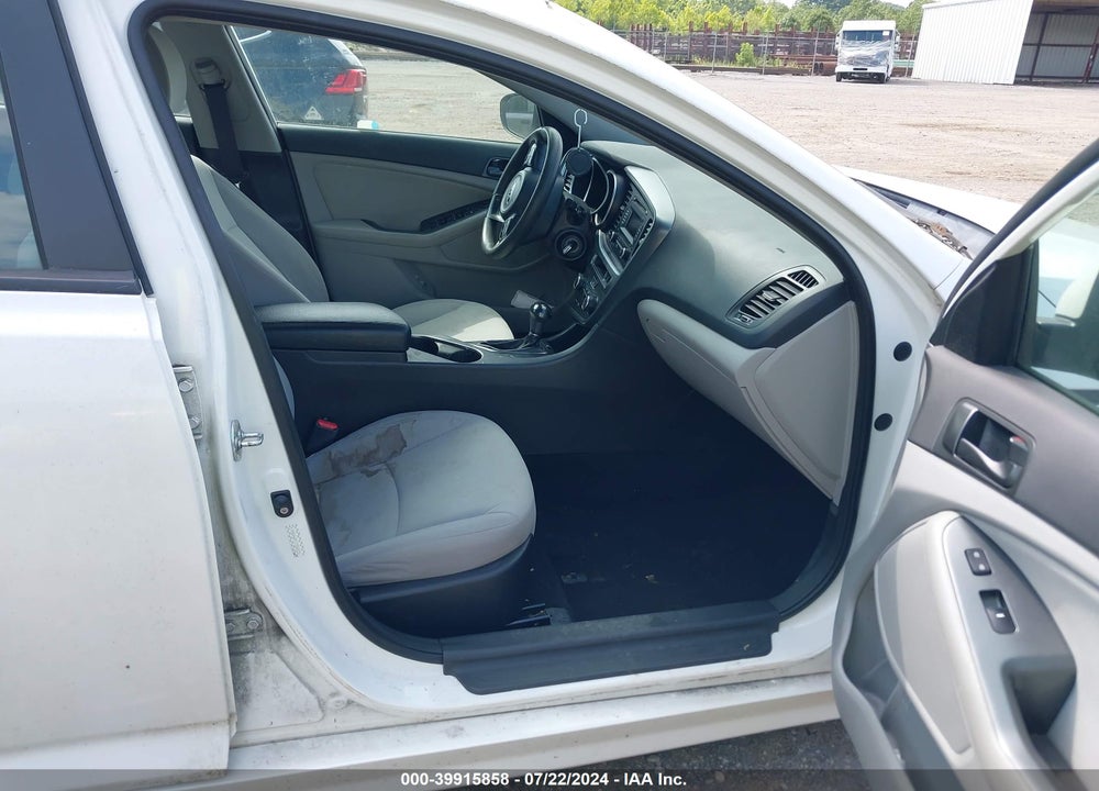 2015 KIA OPTIMA LX VIN: KNAGM4A71F5588053