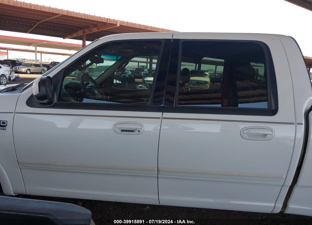 2003 FORD F-150 LARIAT/XLT VIN: 1FTRW07643KD68657