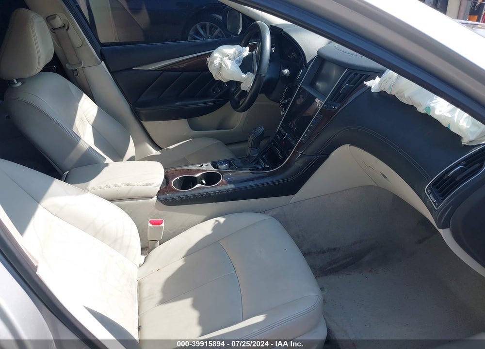 2018 INFINITI Q50 3.0T LUXE VIN: JN1EV7AP2JM592039