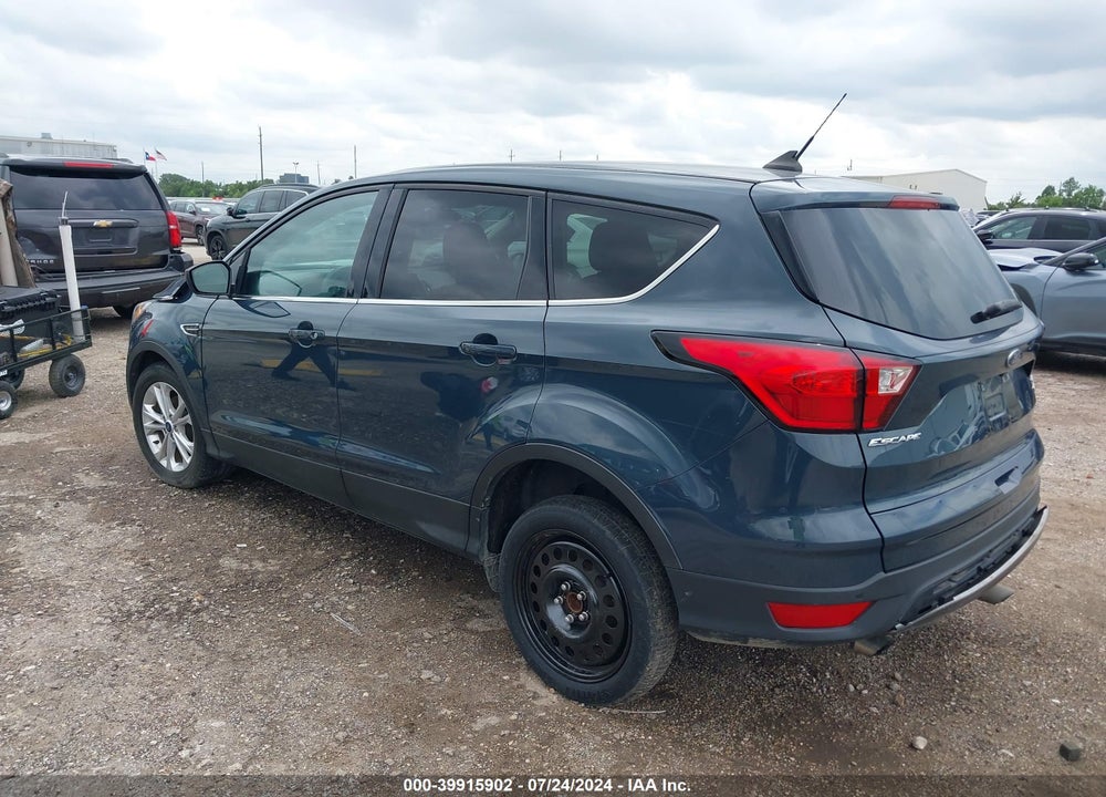 2019 FORD ESCAPE SE VIN: 1FMCU0GD0KUB11388