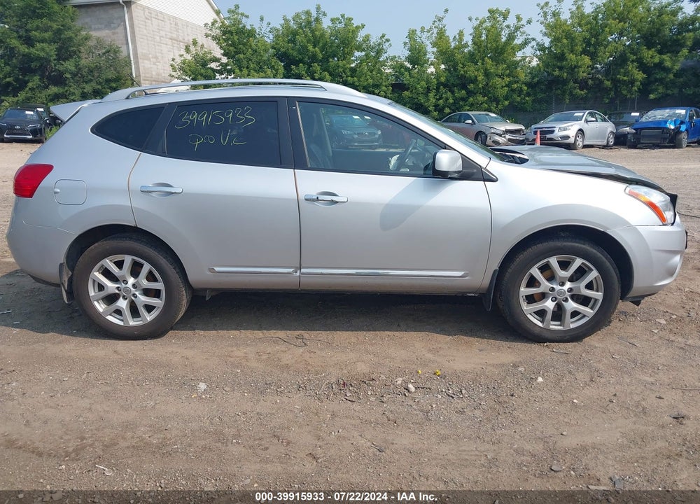 2013 NISSAN ROGUE SV W/SL PKG VIN: JN8AS5MV5DW642612