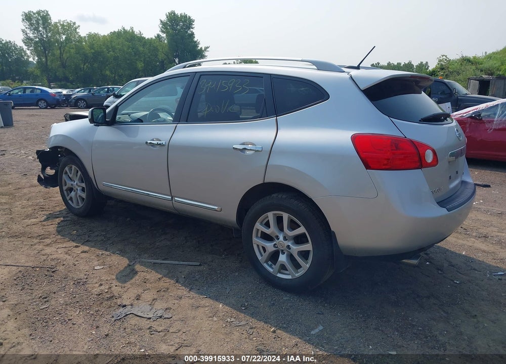 2013 NISSAN ROGUE SV W/SL PKG VIN: JN8AS5MV5DW642612