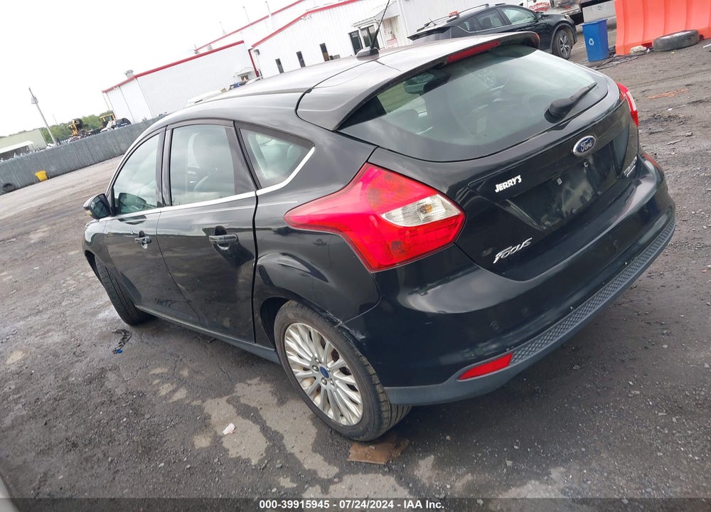 2012 FORD FOCUS TITANIUM VIN: 1FAHP3N27CL463305
