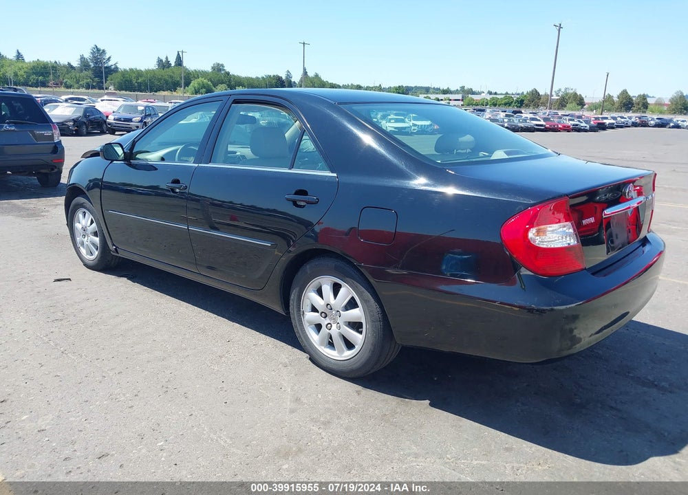 2002 TOYOTA CAMRY XLE VIN: 4T1BE32K02U062841