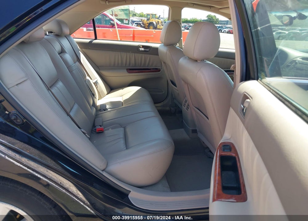 2002 TOYOTA CAMRY XLE VIN: 4T1BE32K02U062841
