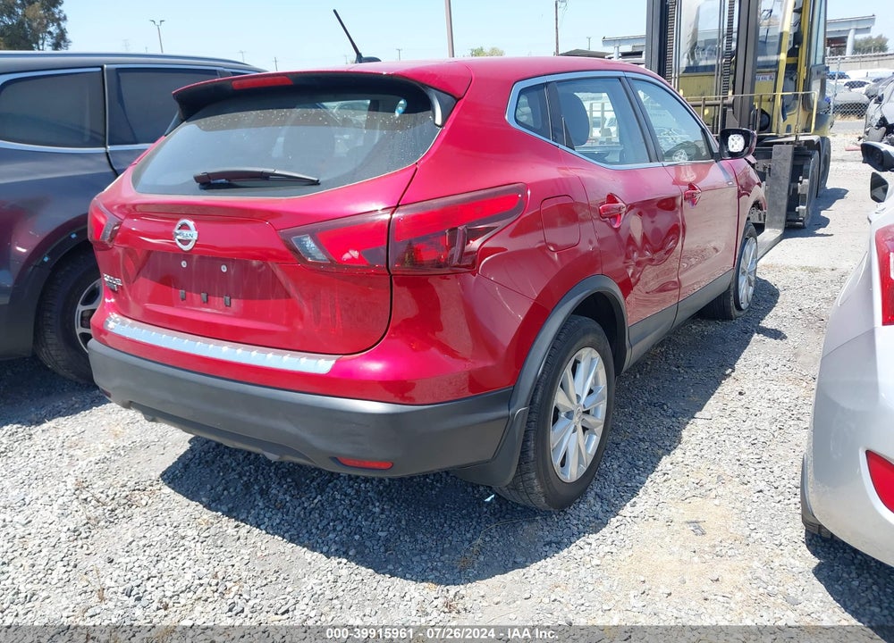 2017 NISSAN ROGUE SPORT S VIN: JN1BJ1CP6HW014016