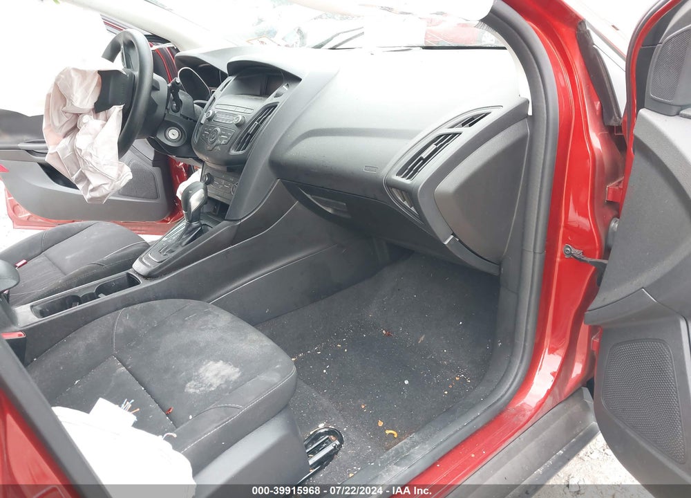 2018 FORD FOCUS SE VIN: 1FADP3K26JL309944