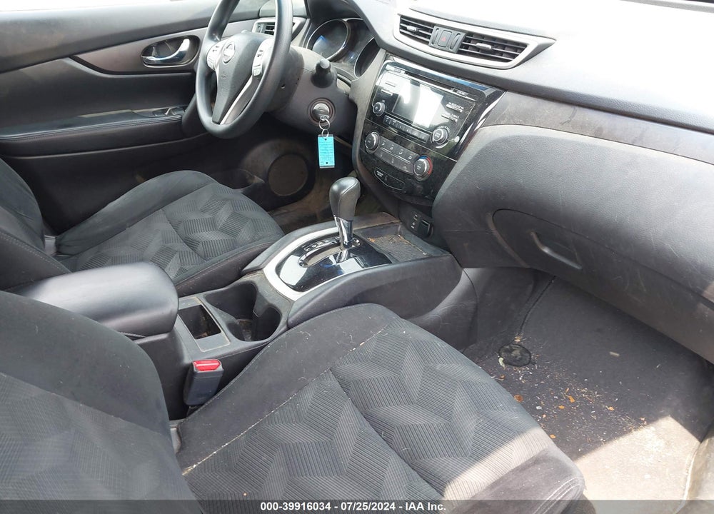2015 NISSAN ROGUE S VIN: 5N1AT2MV1FC843947