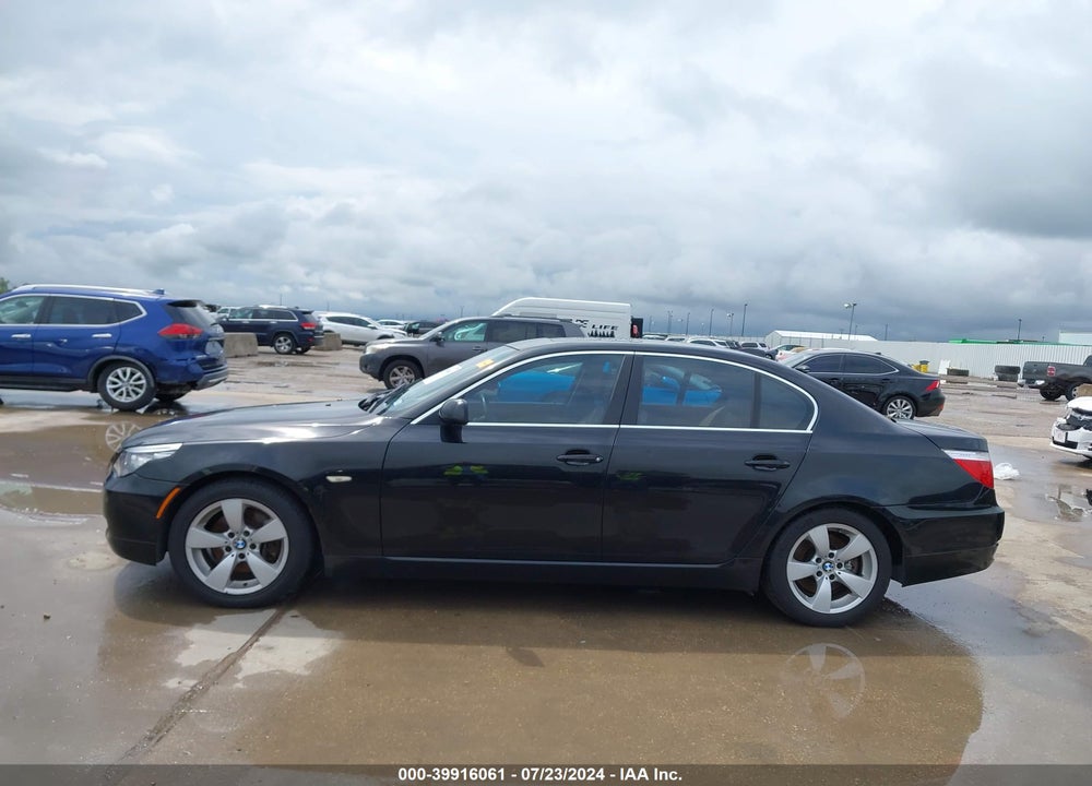 2008 BMW 528I VIN: WBANU53558C117028