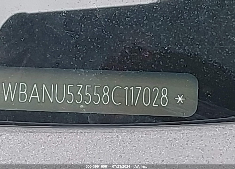 2008 BMW 528I VIN: WBANU53558C117028