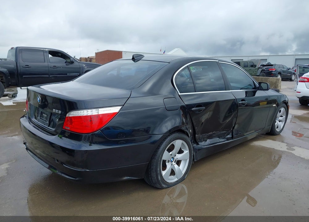 2008 BMW 528I VIN: WBANU53558C117028