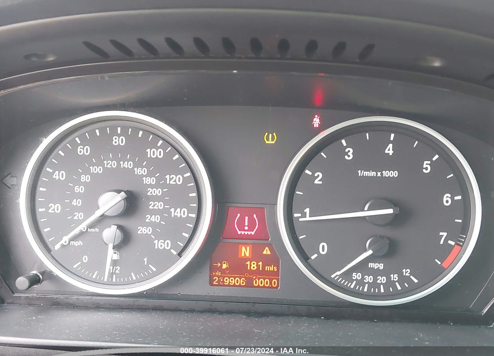 2008 BMW 528I VIN: WBANU53558C117028