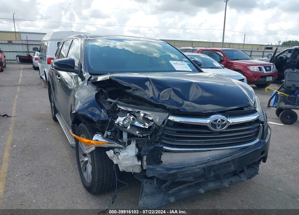 2015 TOYOTA HIGHLANDER LE PLUS V6 VIN: 5TDZKRFH2FS093497