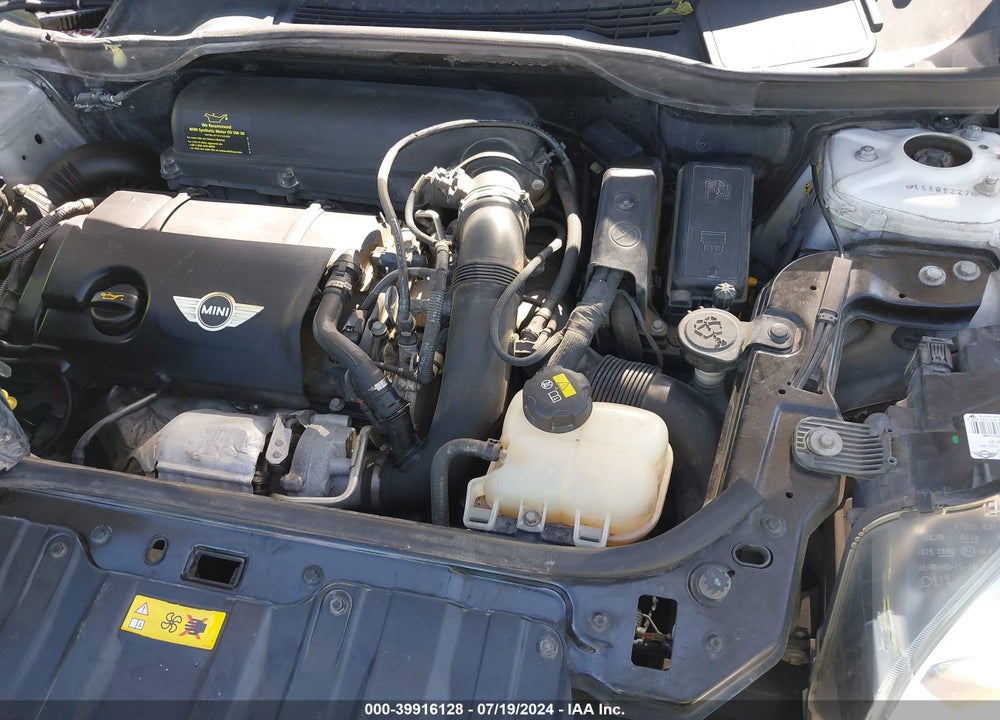 2014 MINI COUNTRYMAN COOPER S VIN: WMWZC5C59EWP39825