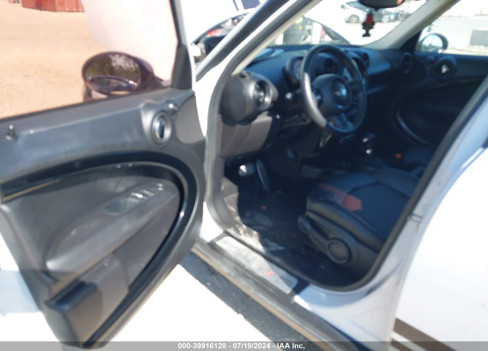 2014 MINI COUNTRYMAN COOPER S VIN: WMWZC5C59EWP39825