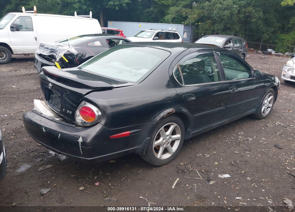 2002 NISSAN MAXIMA SE VIN: JN1DA31D52T420231