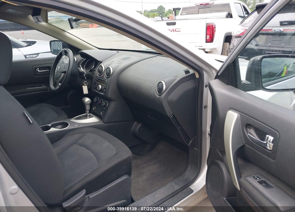 2013 NISSAN ROGUE S VIN: JN8AS5MV6DW641517