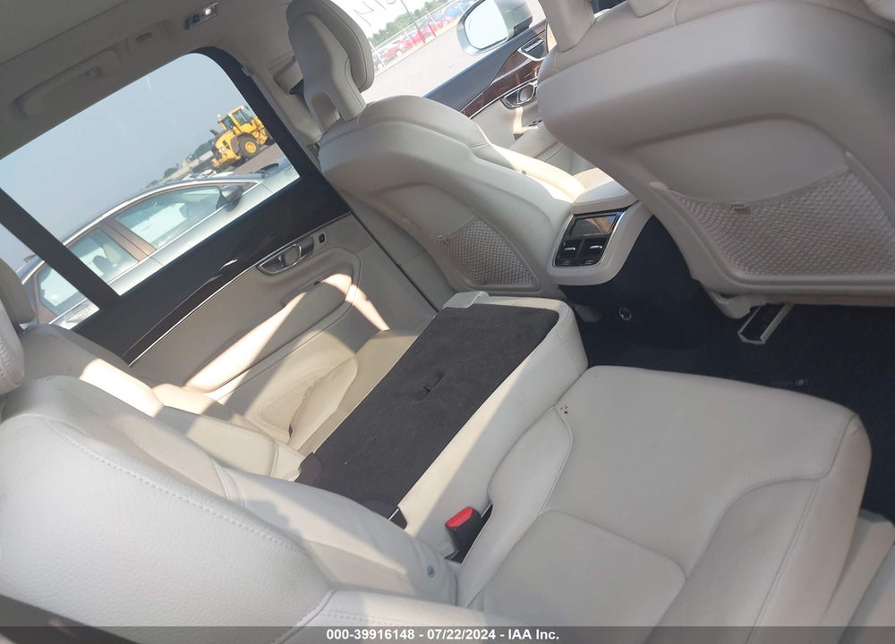 2016 VOLVO XC90 T6 MOMENTUM VIN: YV4A22PK1G1058444