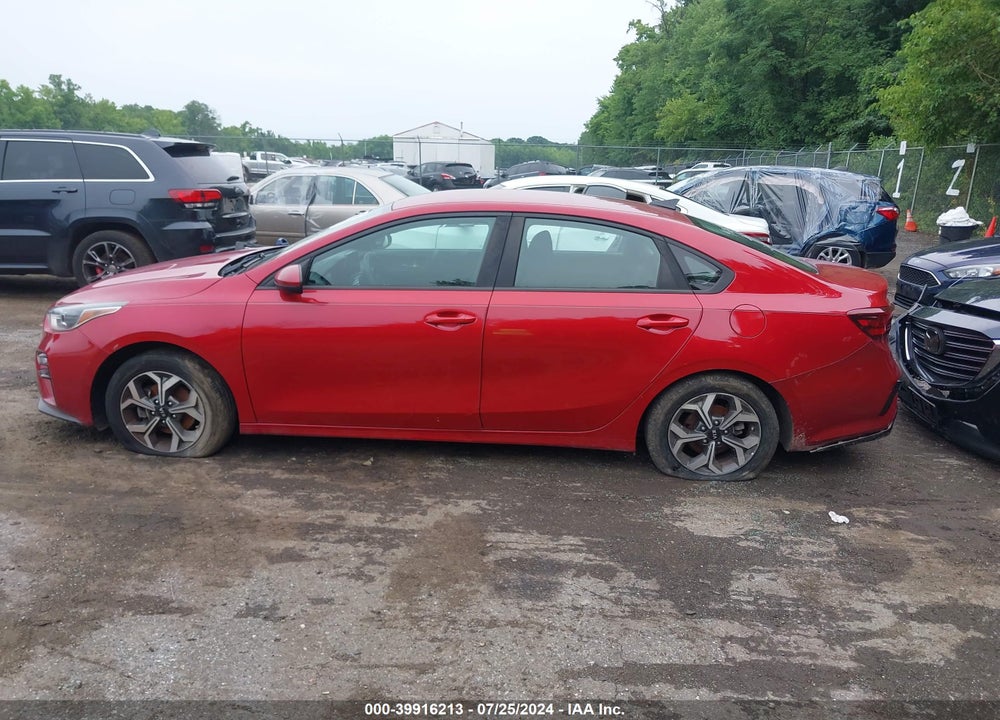 2019 KIA FORTE LXS VIN: 3KPF24AD7KE060686