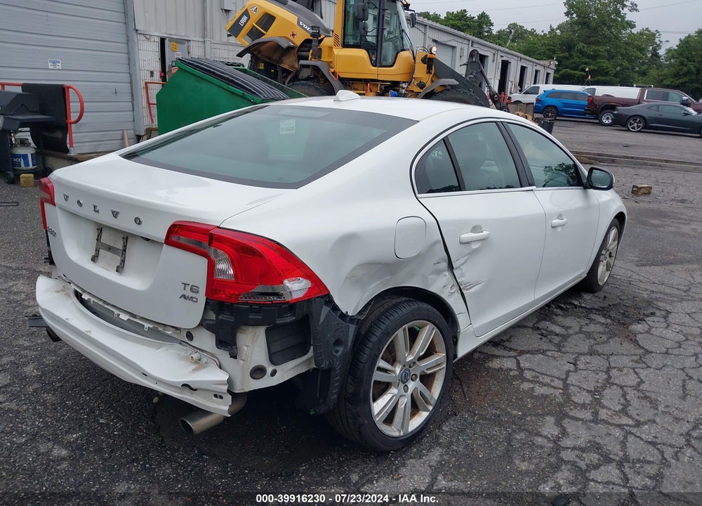 2011 VOLVO S60 T6 VIN: YV1902FHXB2014845