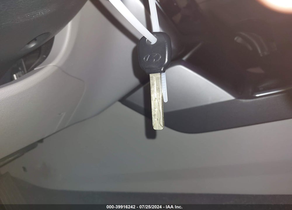 2016 HYUNDAI SONATA SE VIN: 5NPE24AF7GH372281