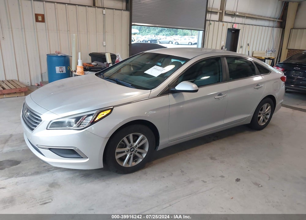 2016 HYUNDAI SONATA SE VIN: 5NPE24AF7GH372281