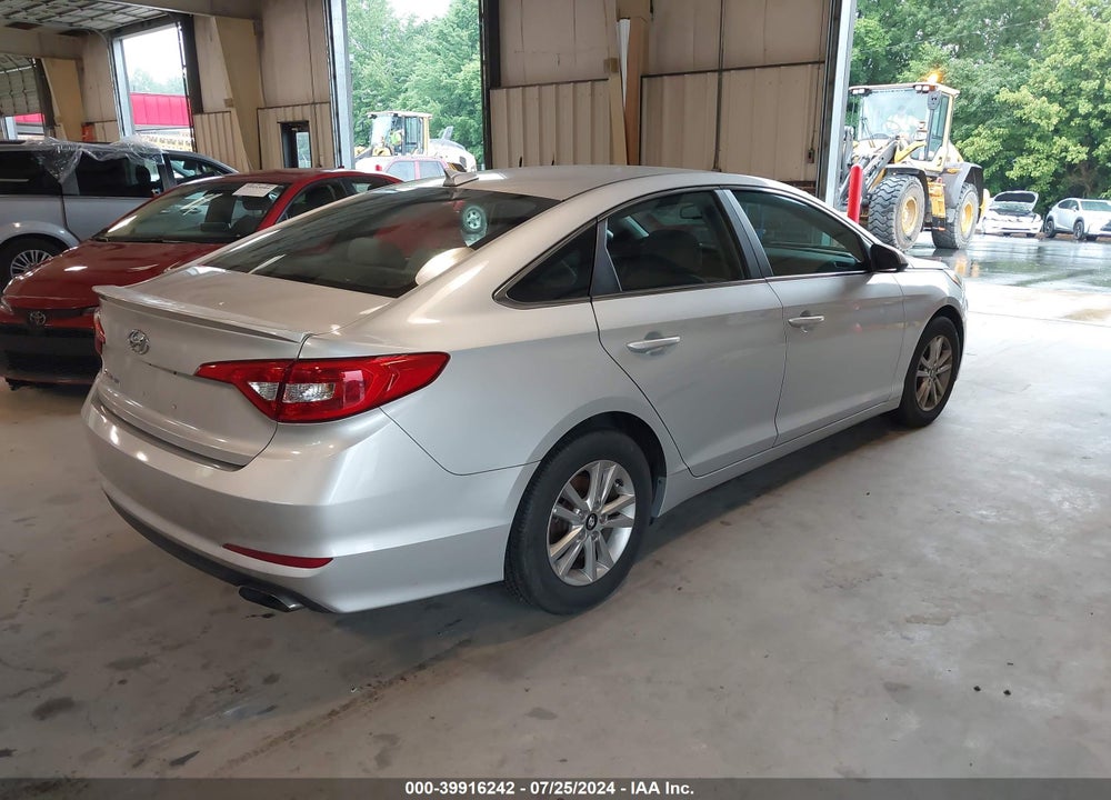 2016 HYUNDAI SONATA SE VIN: 5NPE24AF7GH372281