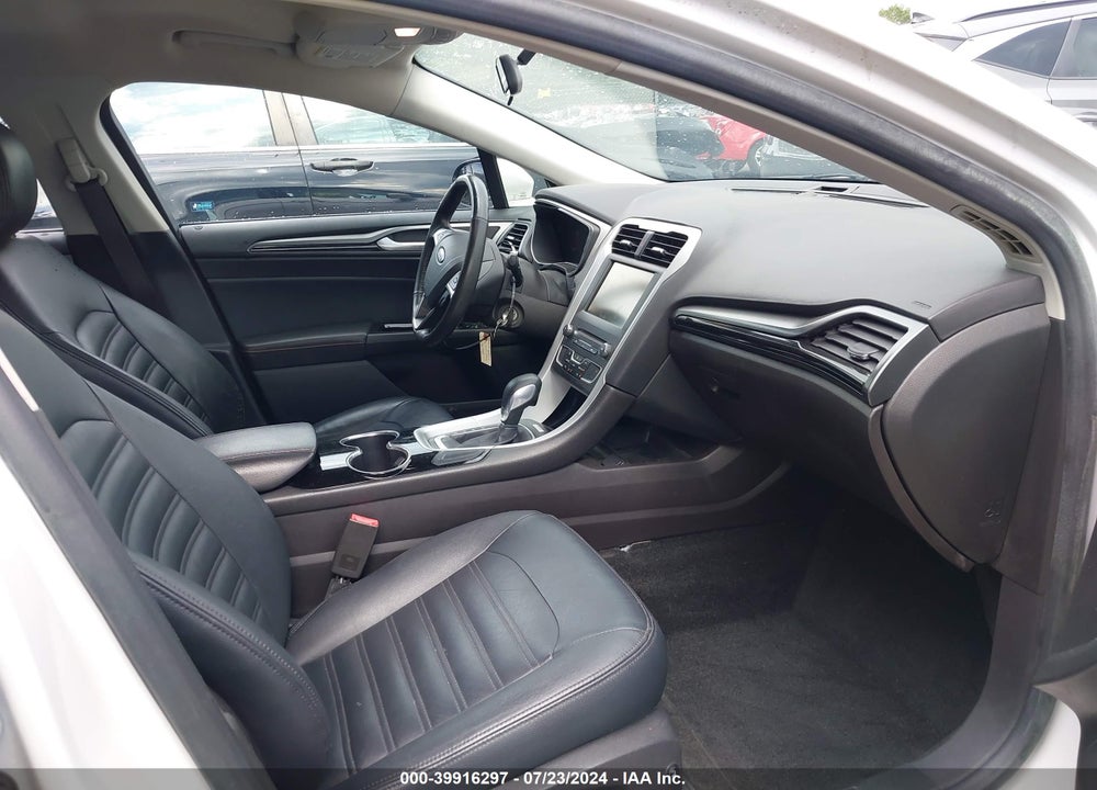 2016 FORD FUSION SE VIN: 3FA6P0HD8GR210505
