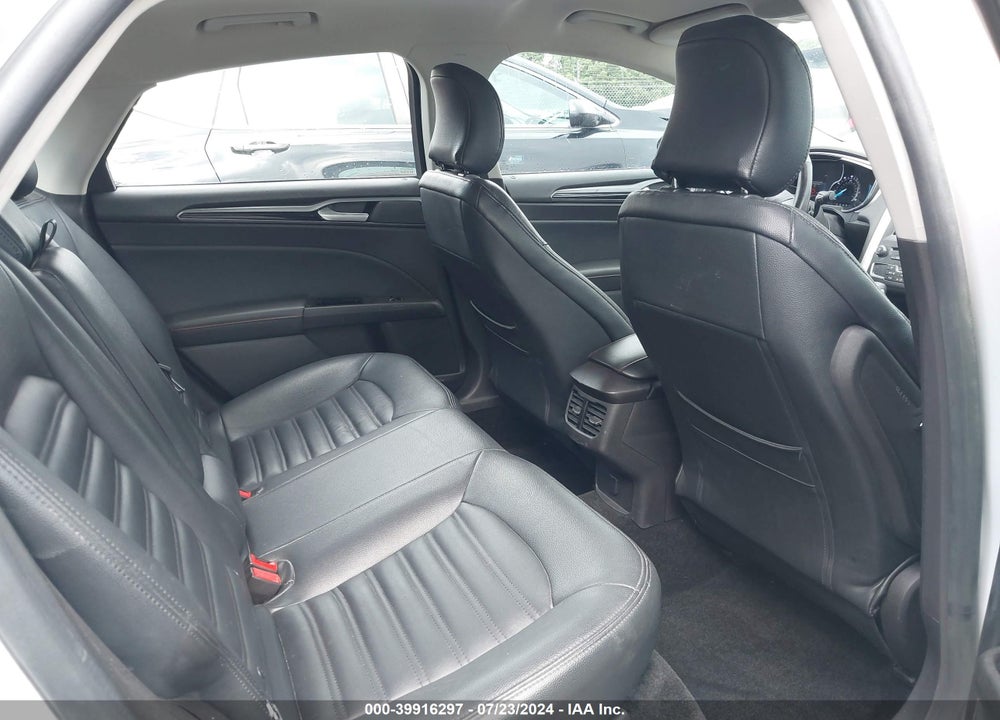 2016 FORD FUSION SE VIN: 3FA6P0HD8GR210505