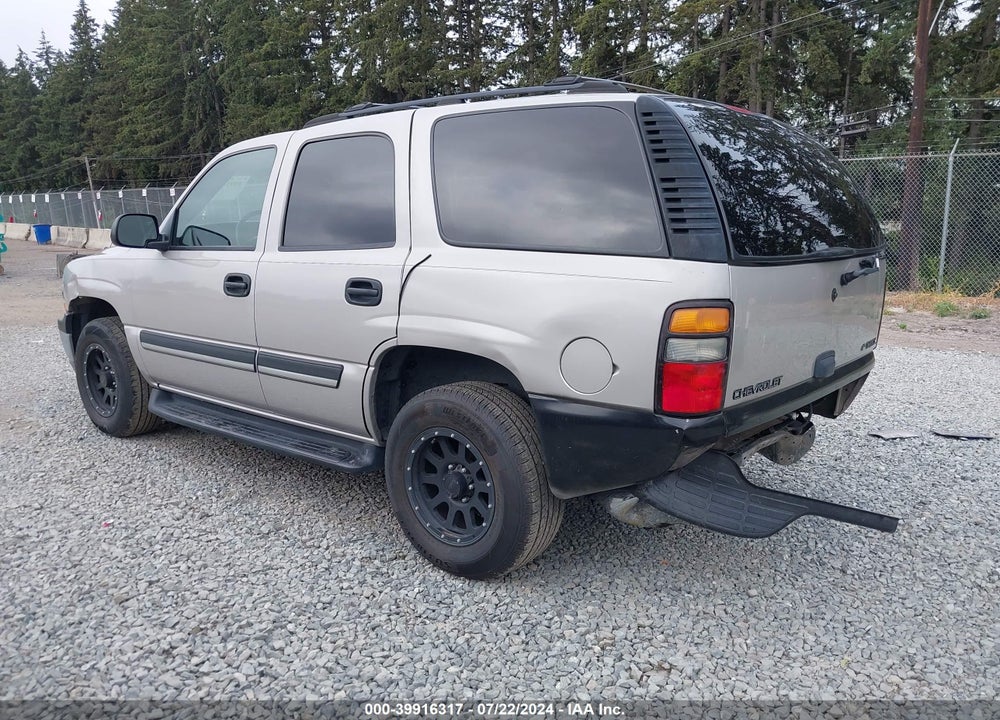 2004 CHEVROLET TAHOE LS VIN: 1GNEC13V74J279352