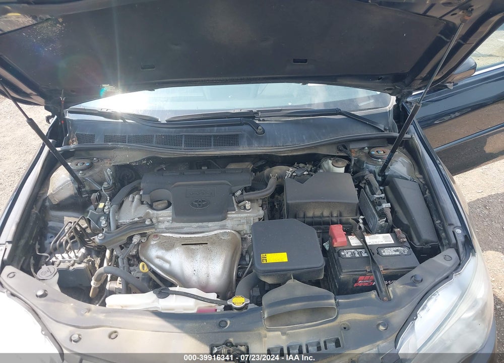 2015 TOYOTA CAMRY SE VIN: 4T1BF1FK4FU926906