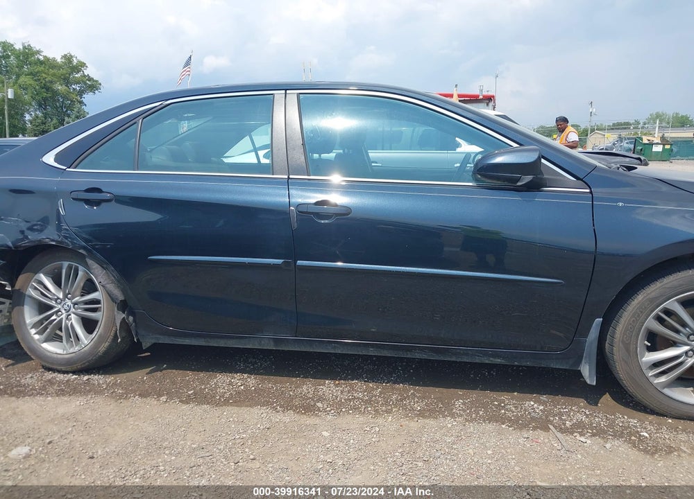 2015 TOYOTA CAMRY SE VIN: 4T1BF1FK4FU926906