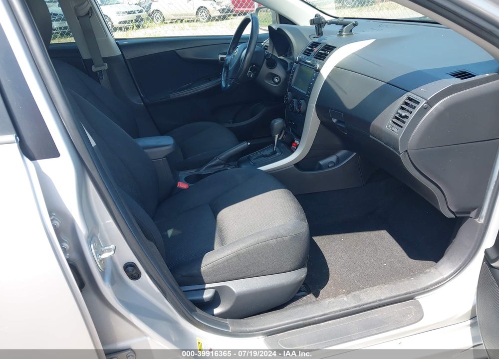 2009 TOYOTA COROLLA S VIN: 1NXBU40E29Z101350