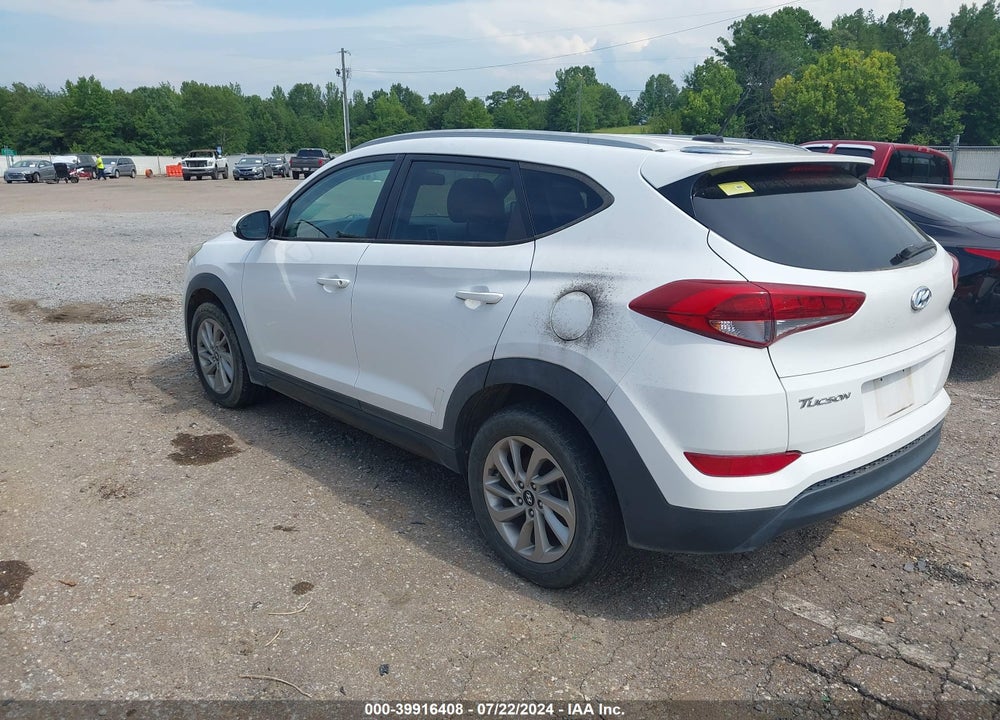 2016 HYUNDAI TUCSON SE VIN: KM8J33A46GU071779