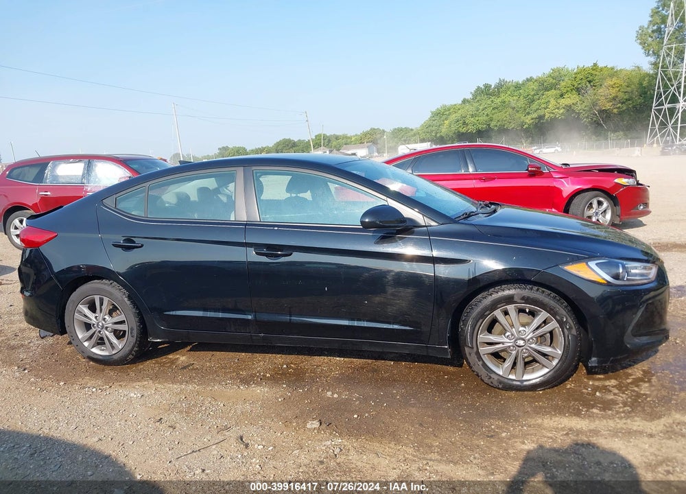 2017 HYUNDAI ELANTRA SE VIN: KMHD84LFXHU060417