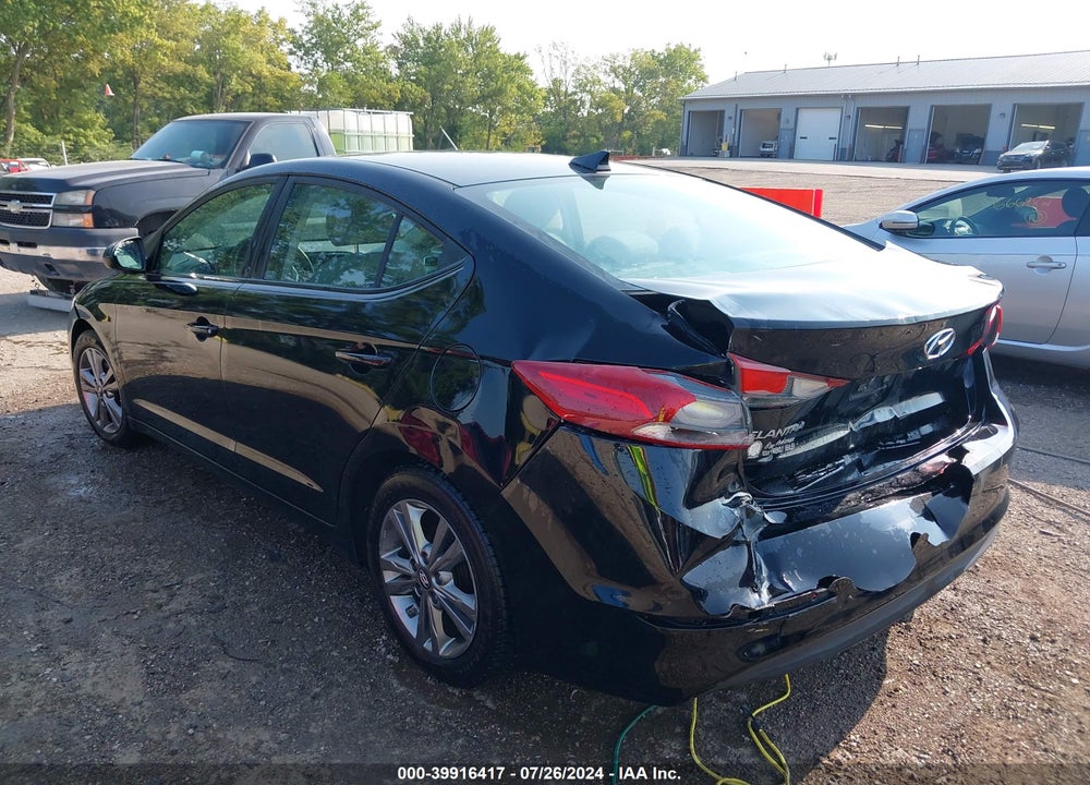 2017 HYUNDAI ELANTRA SE VIN: KMHD84LFXHU060417