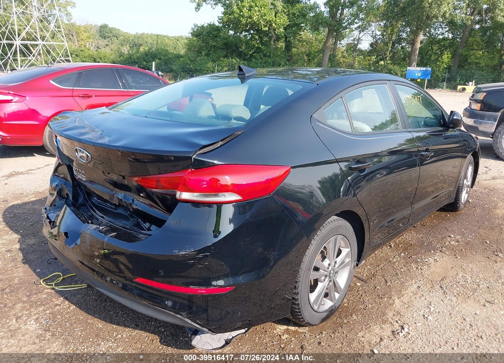 2017 HYUNDAI ELANTRA SE VIN: KMHD84LFXHU060417