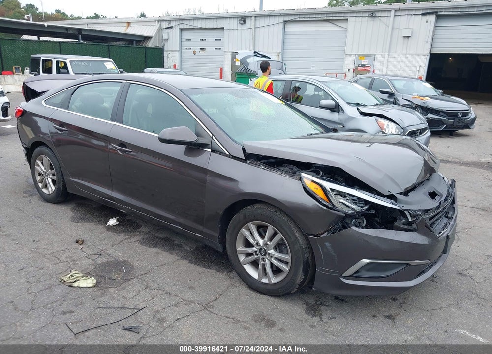 2017 HYUNDAI SONATA VIN: 5NPE24AF3HH593586