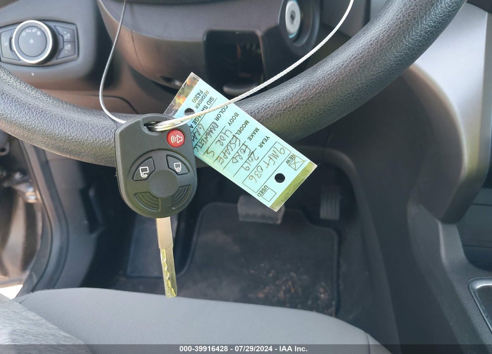 2019 FORD ESCAPE S VIN: 1FMCU0F70KUB59937