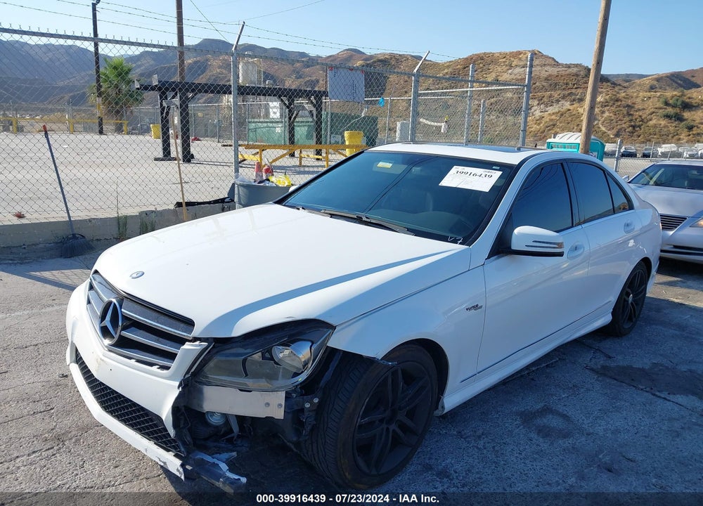 2014 MERCEDES-BENZ C 250 VIN: WDDGF4HB1EA938011