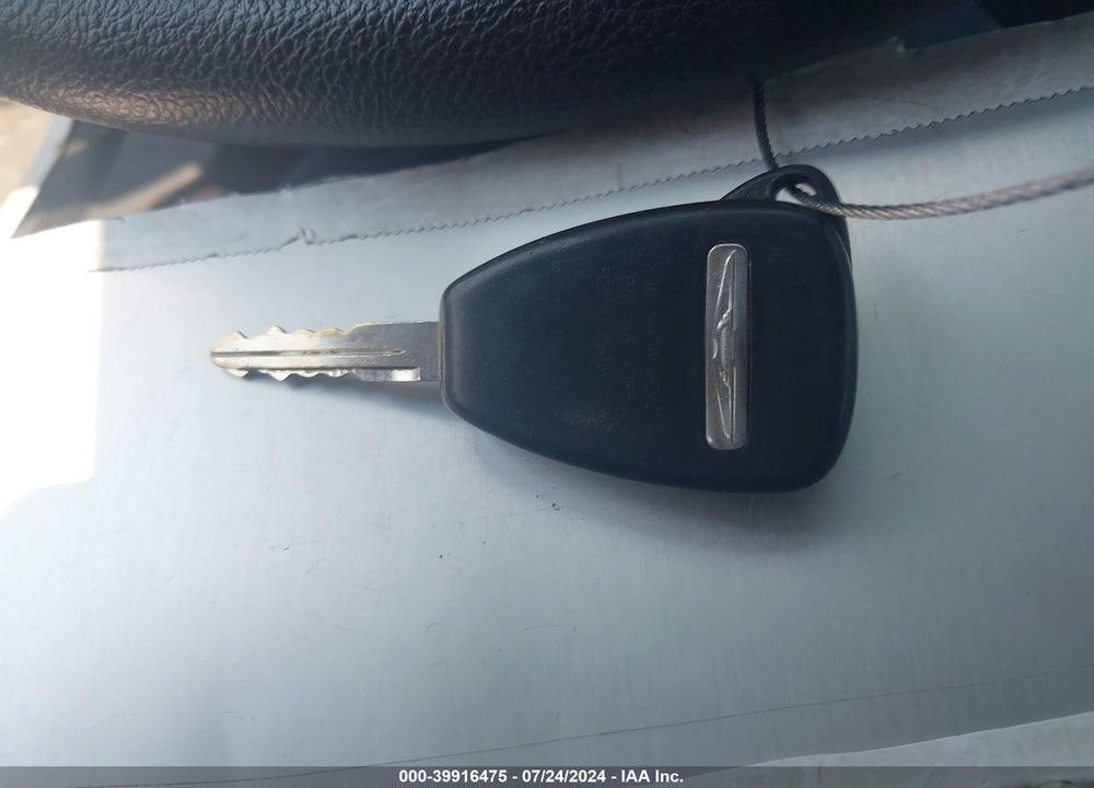 2014 CHRYSLER 200 LX VIN: 1C3CCBAB4EN210745