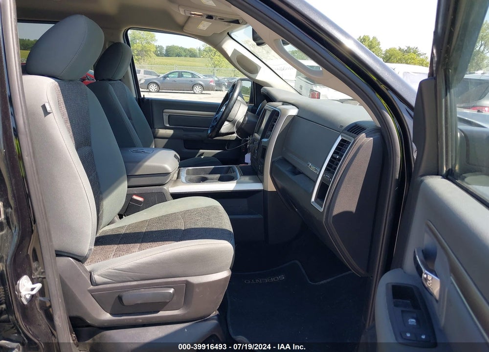 2016 RAM 1500 BIG HORN VIN: 3C6RR7LT7GG250327