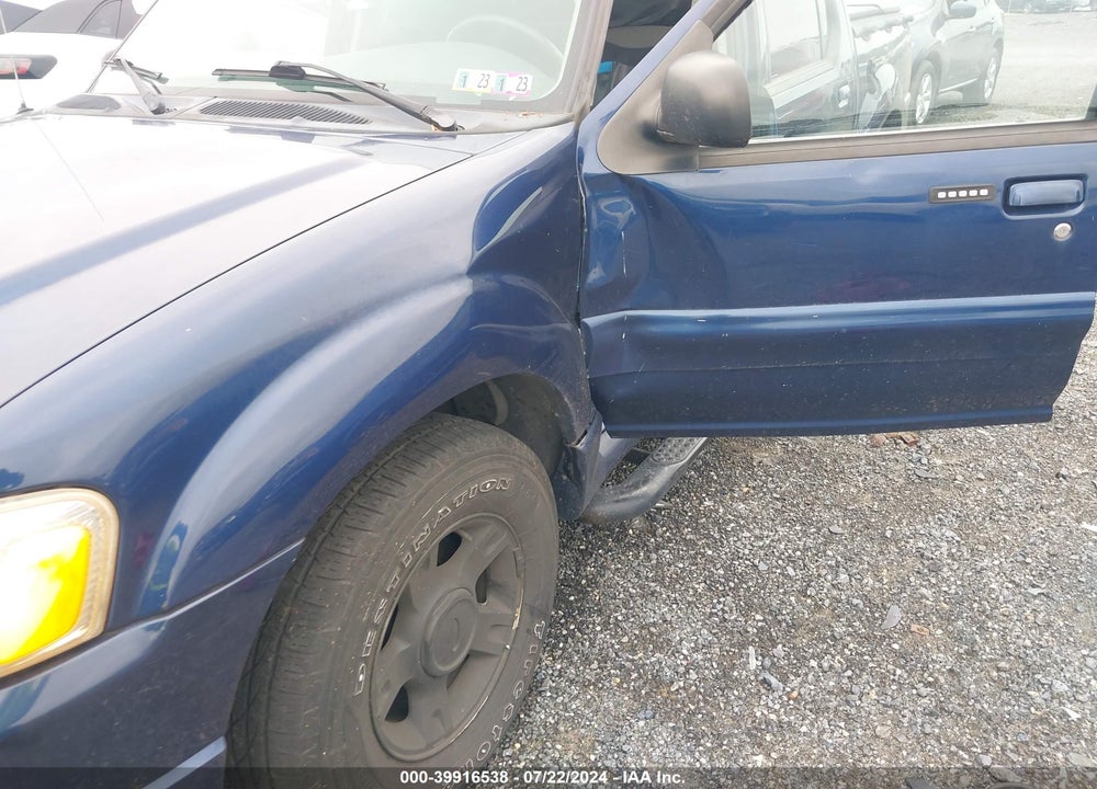 2004 FORD EXPLORER SPORT TRAC ADRENALIN/XLS/XLT VIN: 1FMZU77K24UA89138