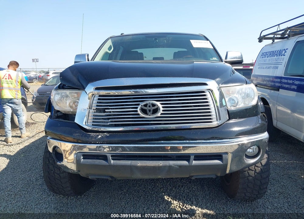 2011 TOYOTA TUNDRA LIMITED 5.7L V8 VIN: 5TFHY5F18BX175826