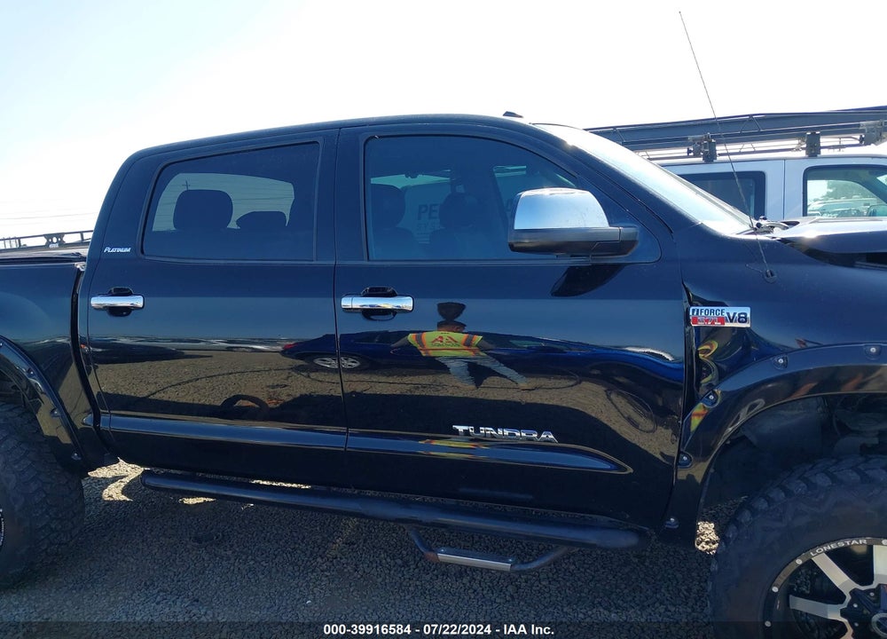 2011 TOYOTA TUNDRA LIMITED 5.7L V8 VIN: 5TFHY5F18BX175826