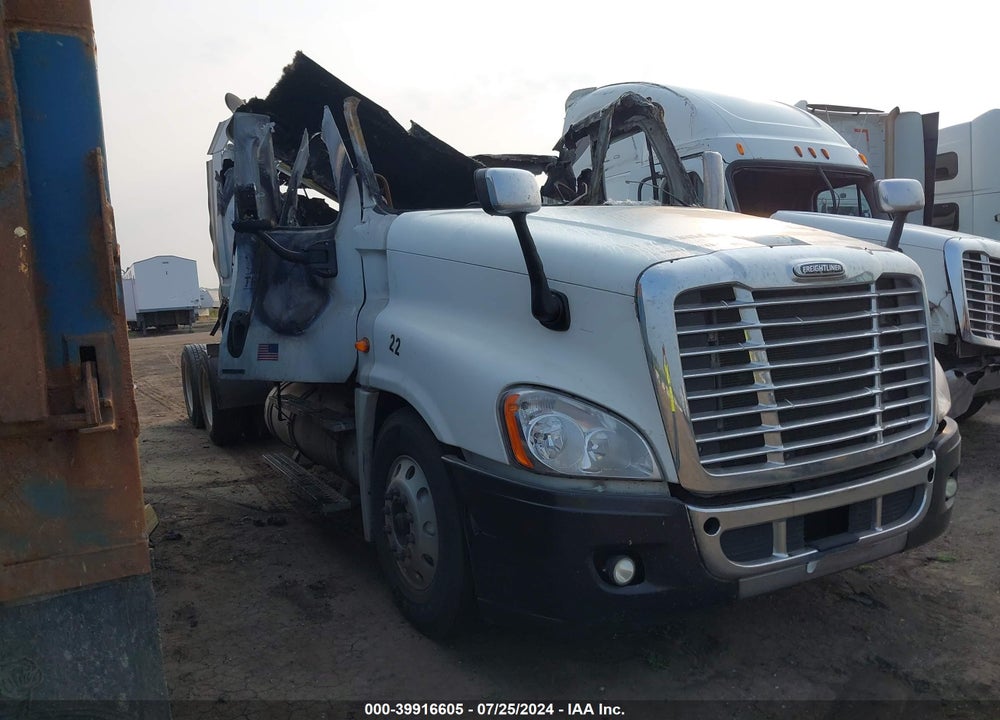 2010 FREIGHTLINER CASCADIA 125 VIN: 1FUJGLCK1ALAN7379