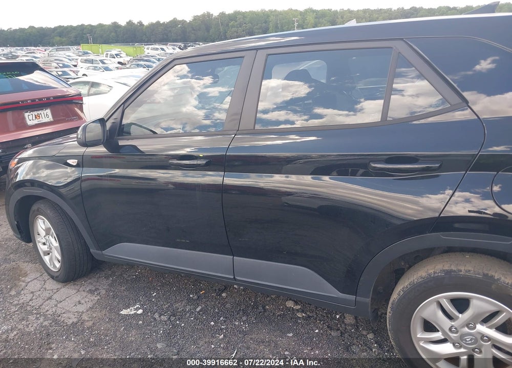 2022 HYUNDAI VENUE SE VIN: KMHRB8A33NU180580