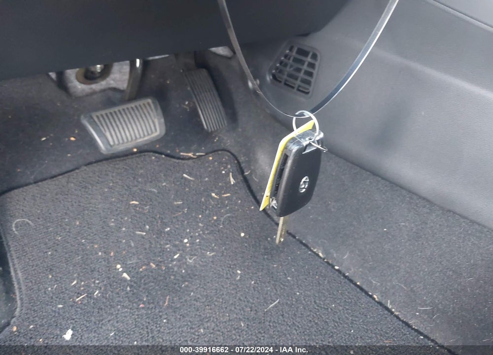 2022 HYUNDAI VENUE SE VIN: KMHRB8A33NU180580