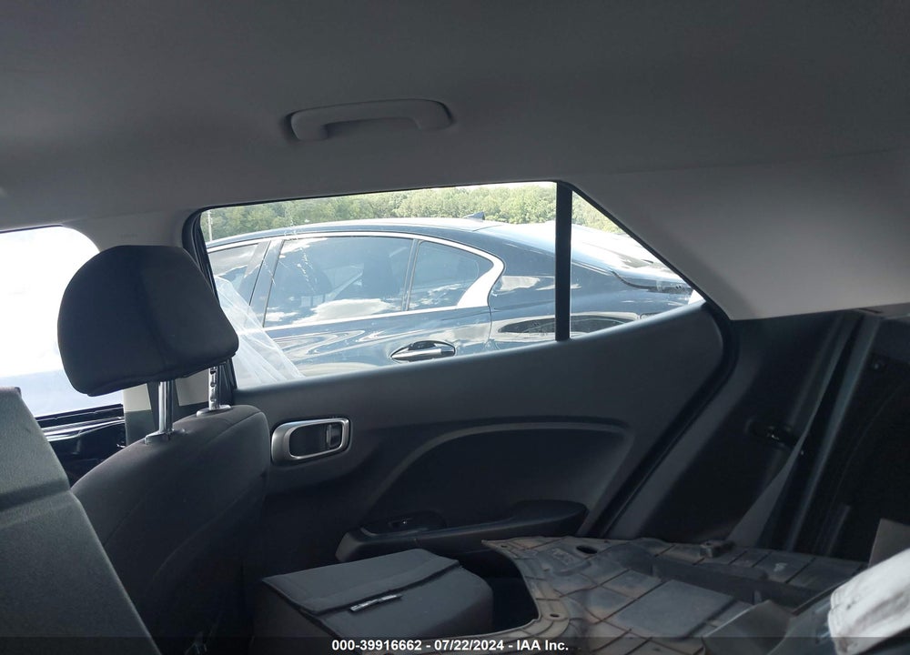 2022 HYUNDAI VENUE SE VIN: KMHRB8A33NU180580