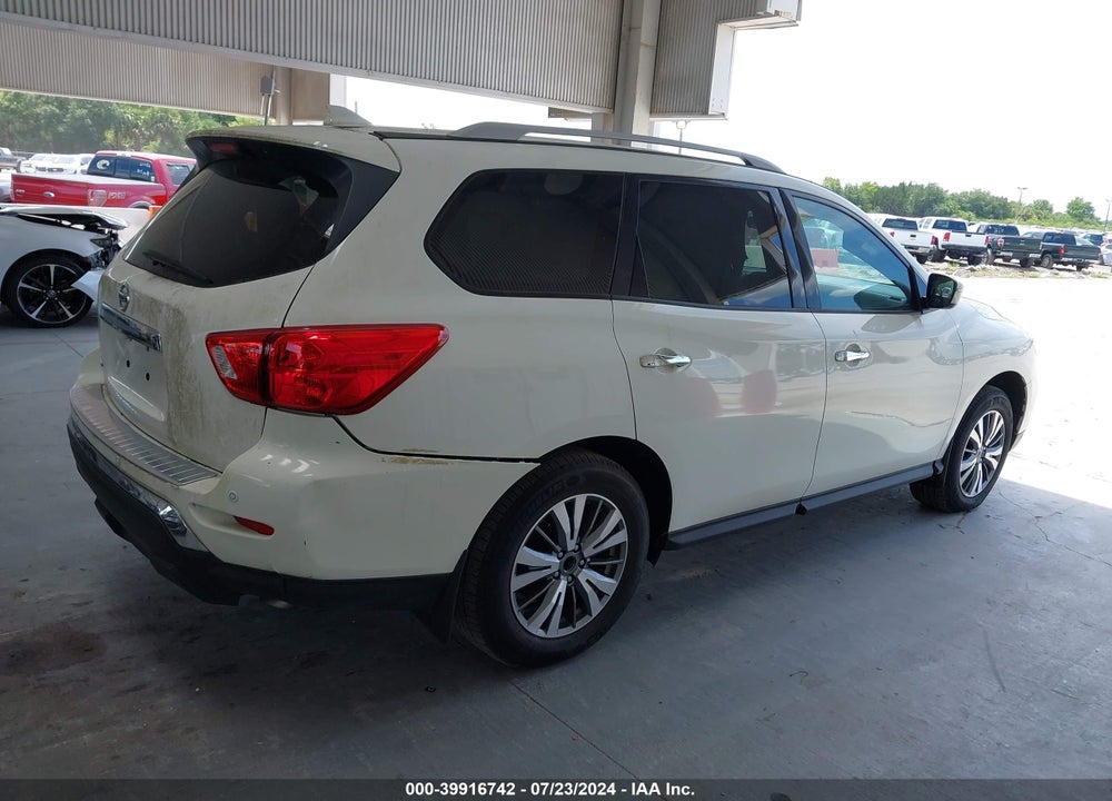 2020 NISSAN PATHFINDER S 2WD VIN: 5N1DR2AN6LC623456